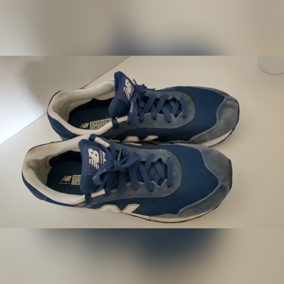 New Balance Athletic Blue Sneakers Mens Cushion Size 8 - Picture 2 of 11